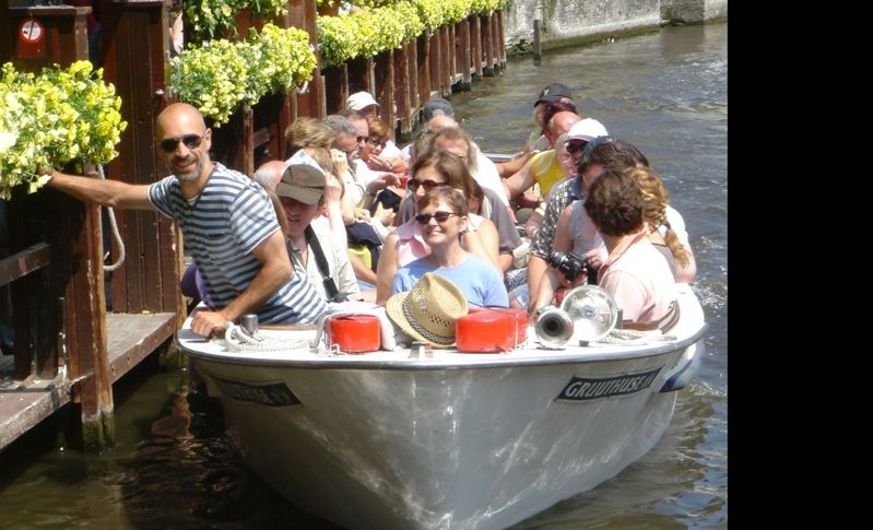 Bruges en Canot