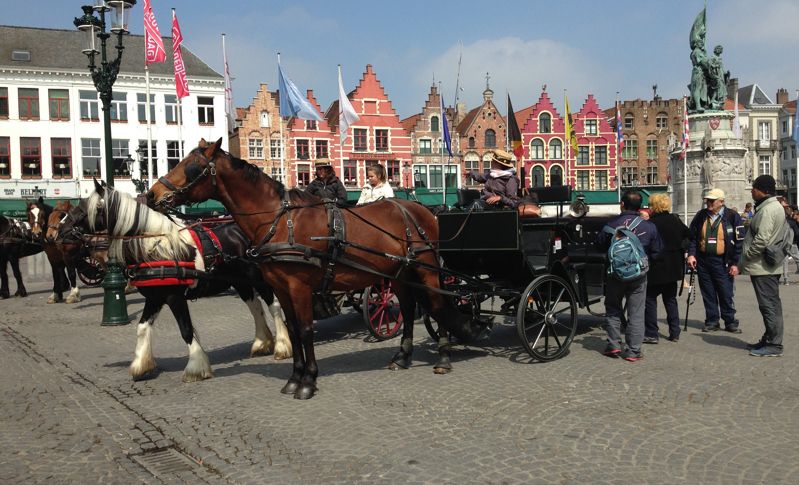 Bruges en calèche